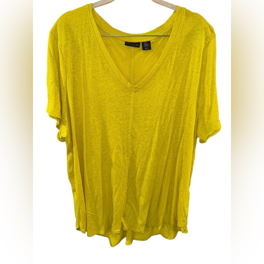 Tahari Bright Yellow V-Neck Short Sleeve Tee